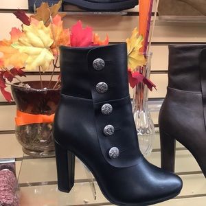 Black button bootie